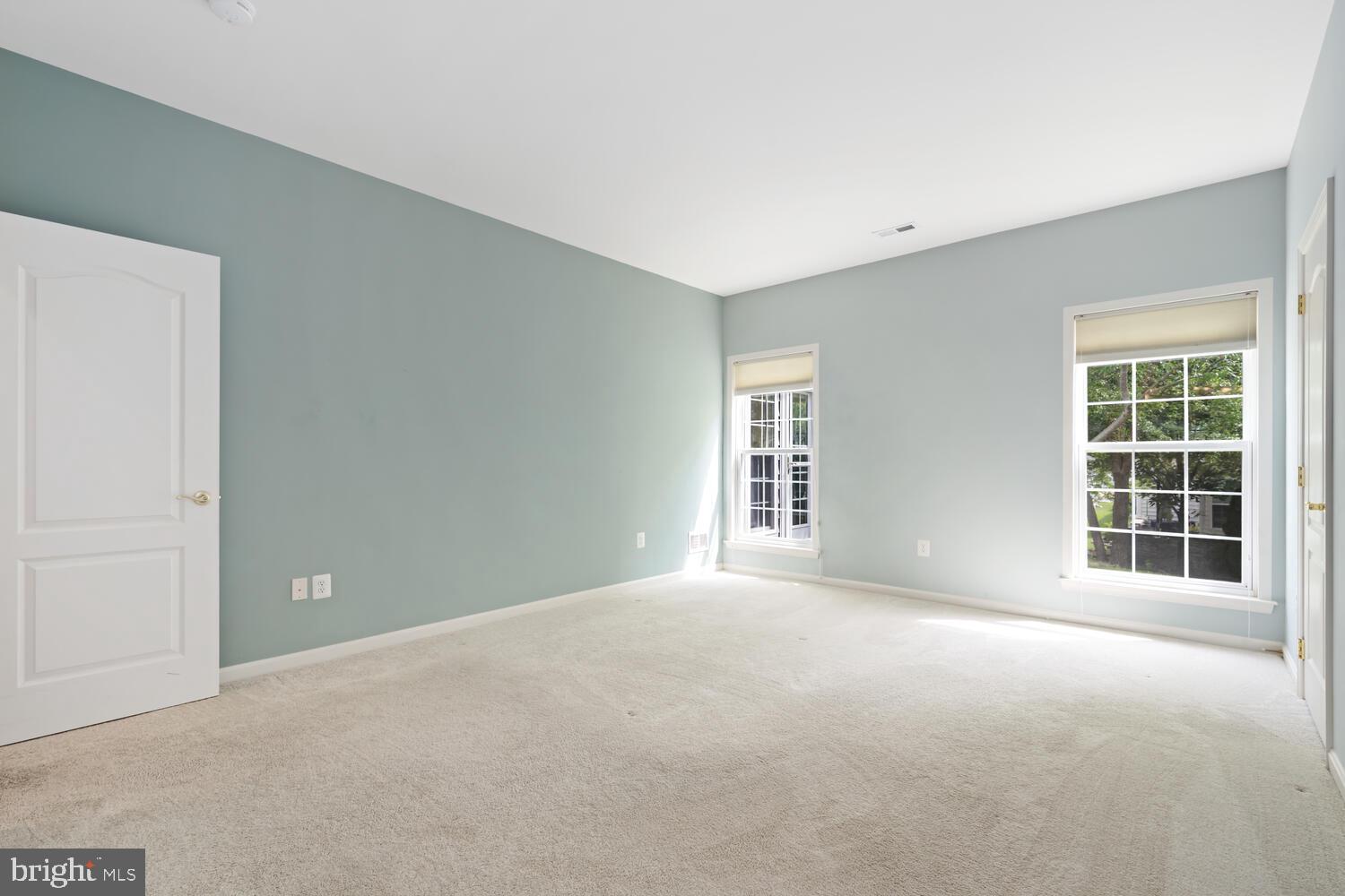 SYMPHONY VILLAGE AT CENTREVILLE - Residential