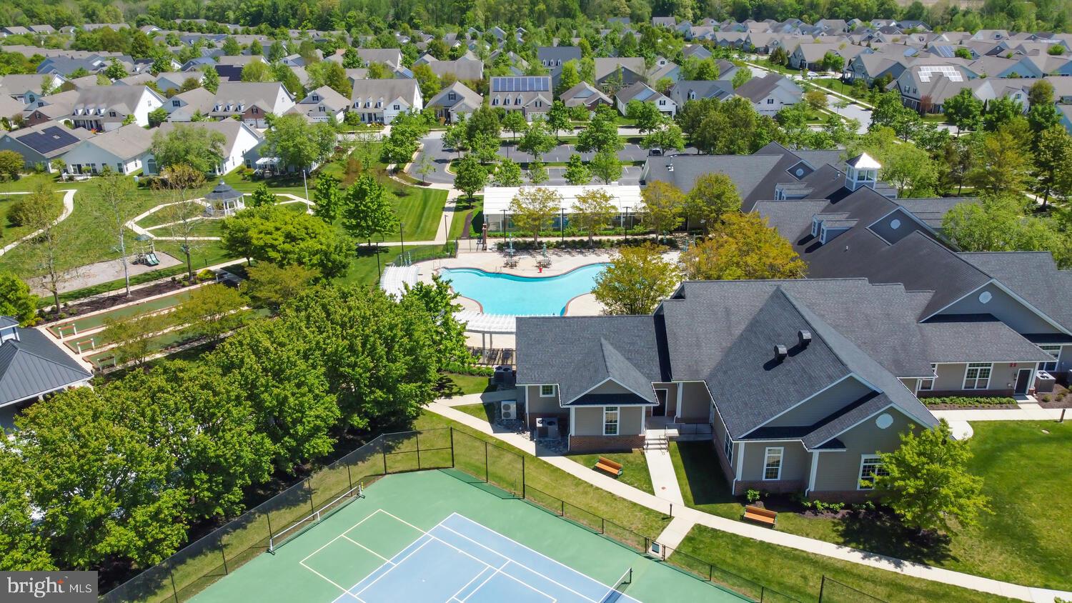 SYMPHONY VILLAGE AT CENTREVILLE - Residential