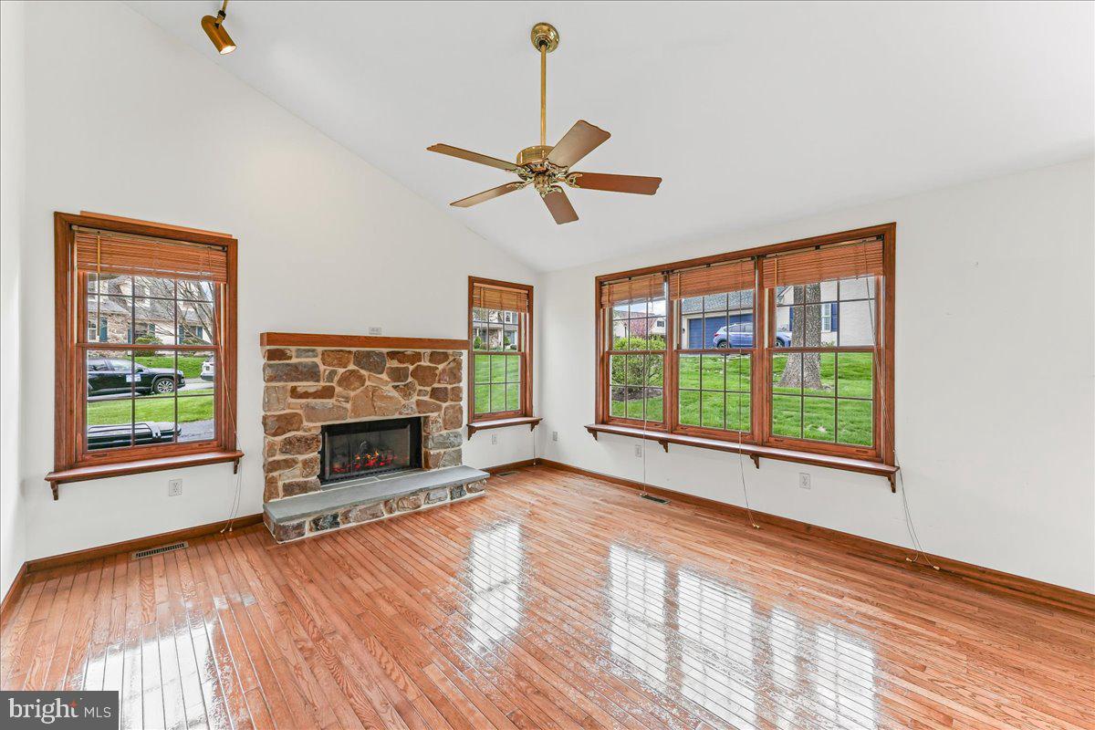 SUMMERFIELD - Residential