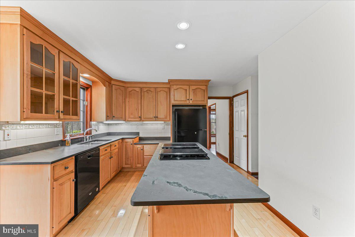 SUMMERFIELD - Residential