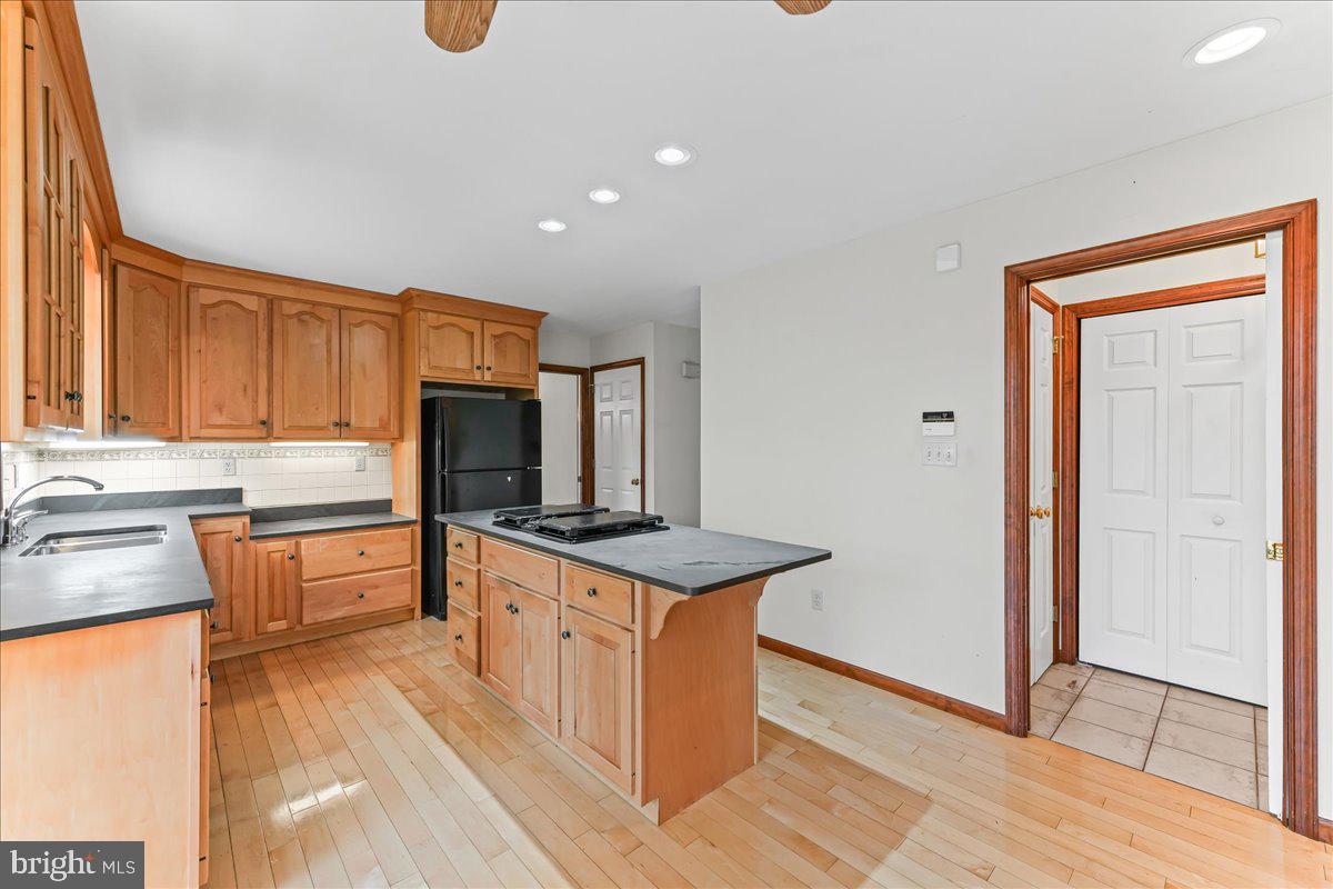 SUMMERFIELD - Residential