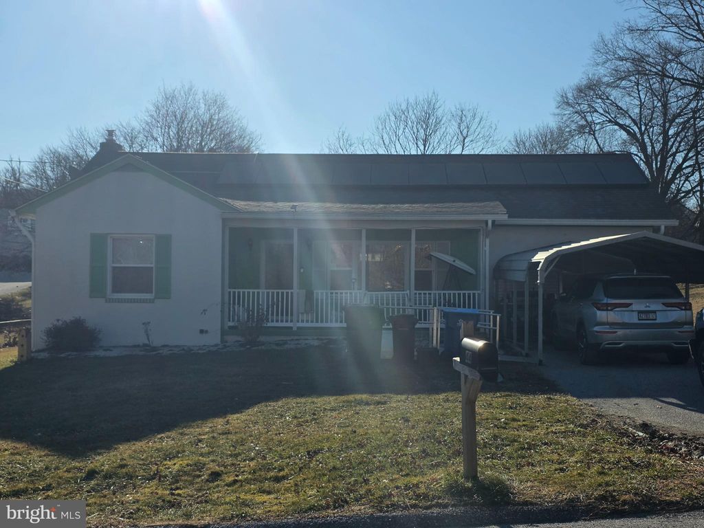 Photo of 44 Springvale Road, RED LION, PA 17356 (MLS # PAYK2095846)