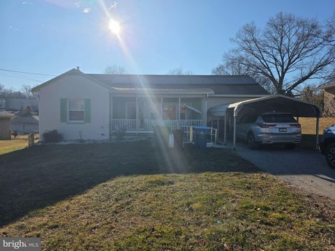 44 SPRINGVALE ROAD RED LION PA 17356