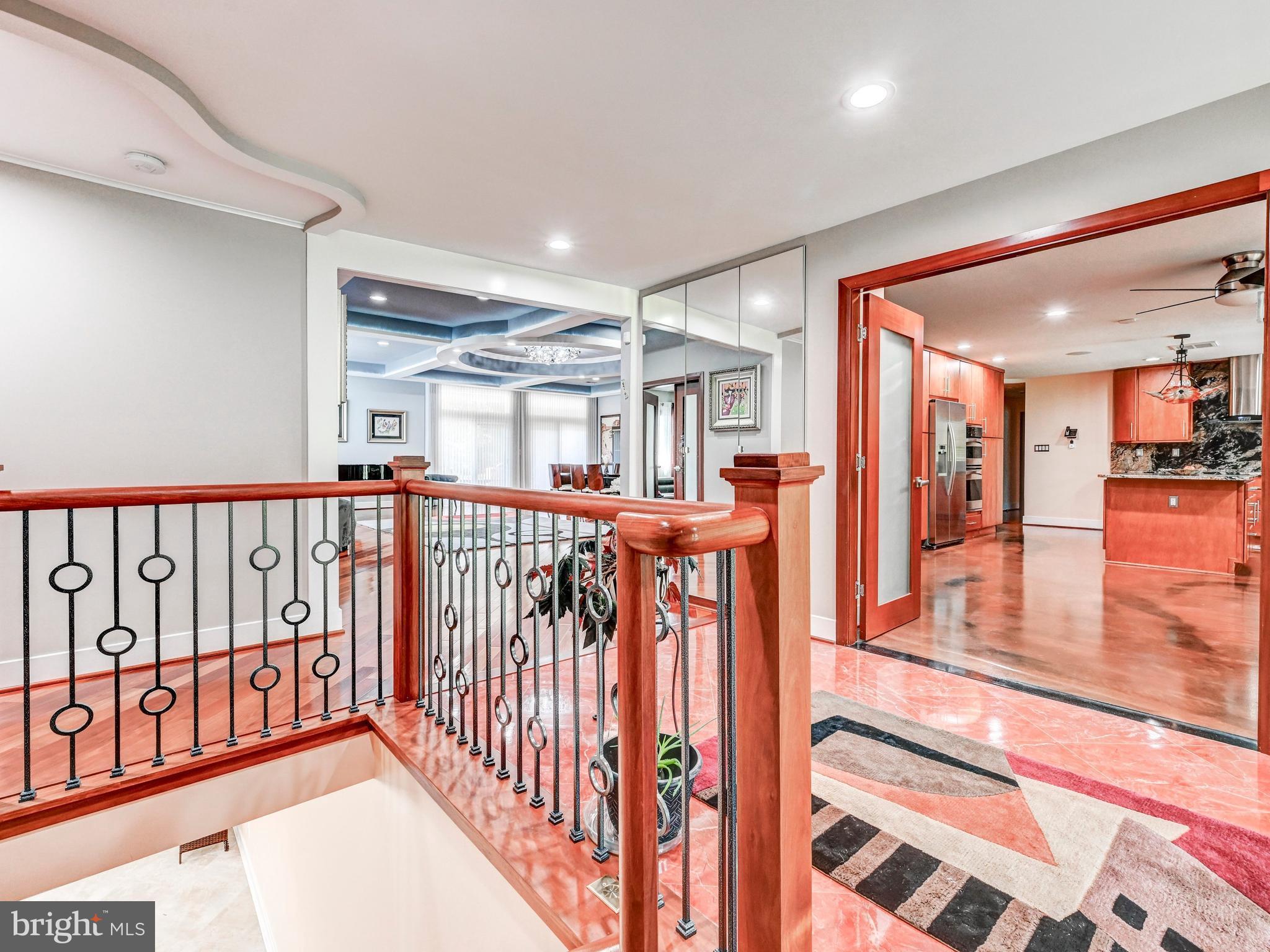 HALCYON GATE - Residential