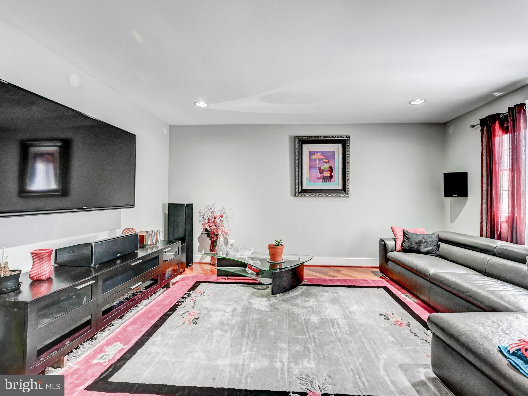 HALCYON GATE - Residential