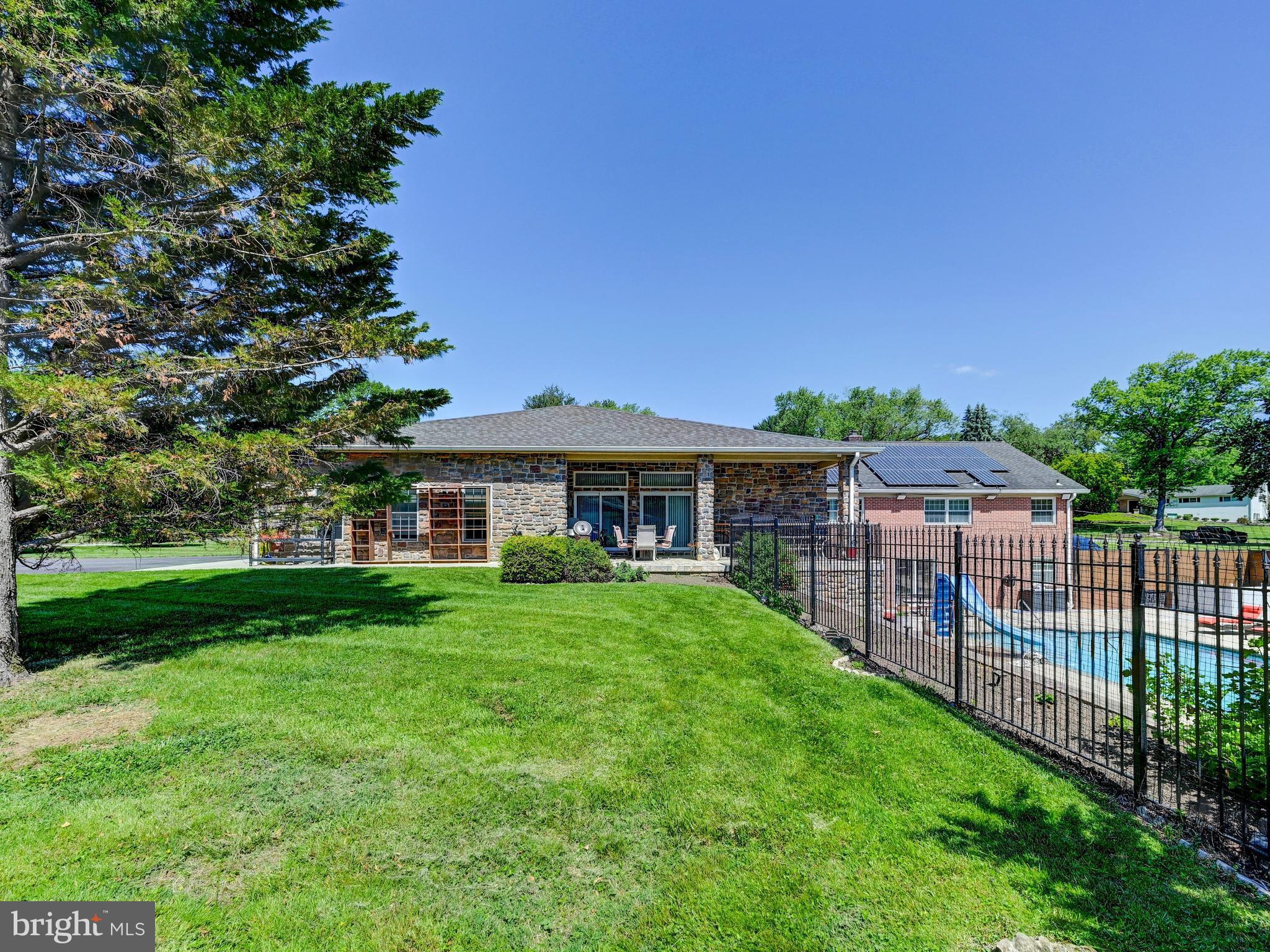 HALCYON GATE - Residential
