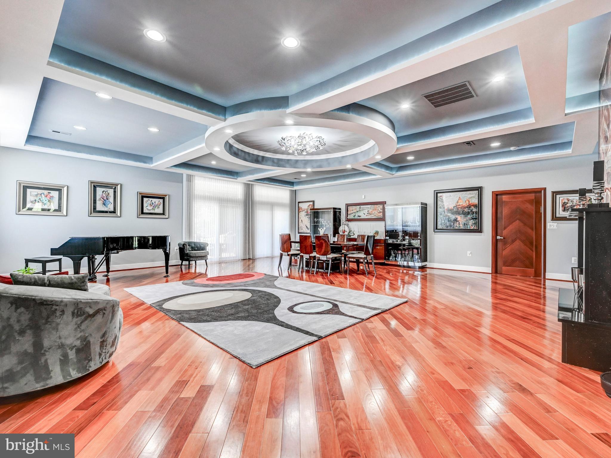 HALCYON GATE - Residential