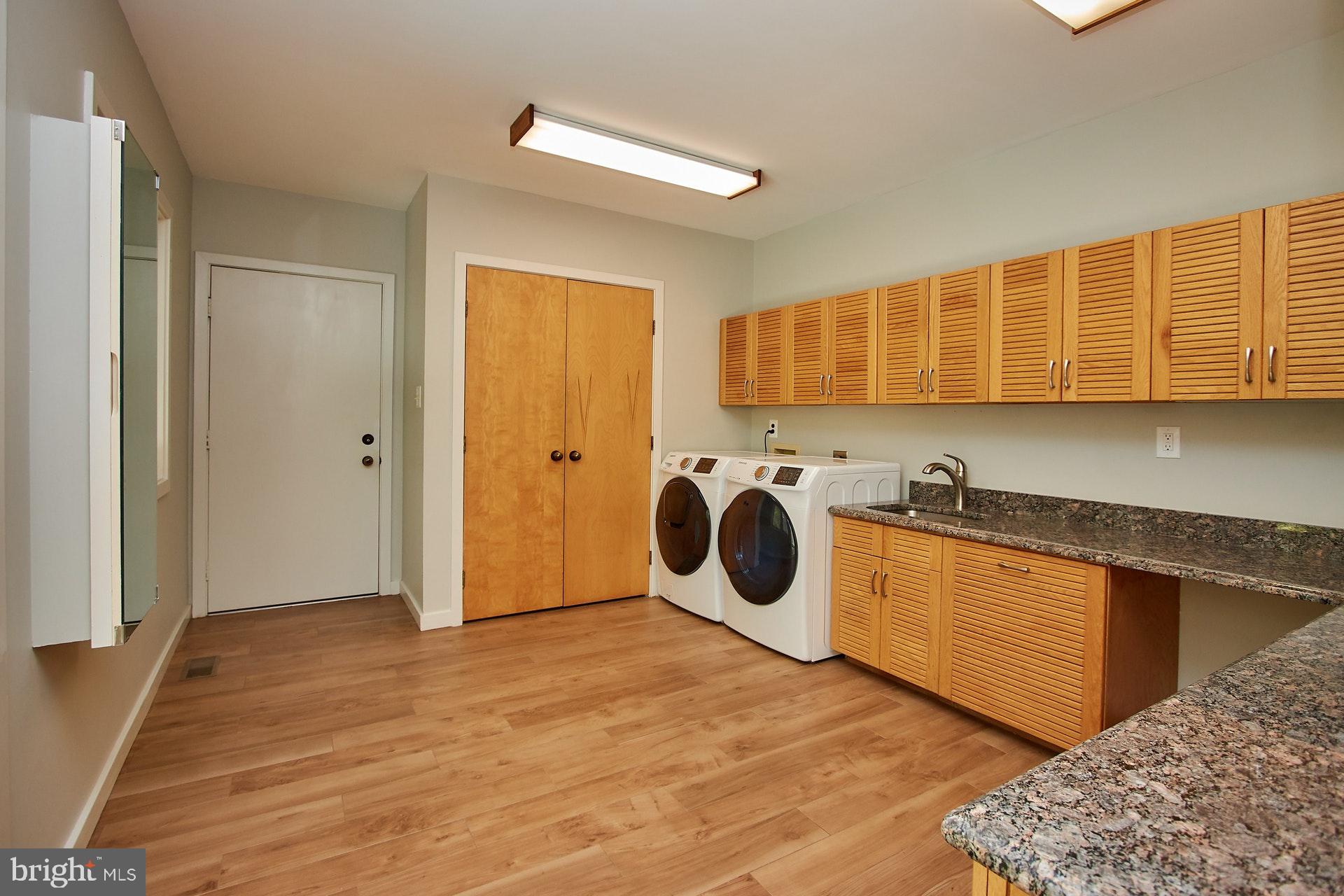 SHADOWALK - Residential