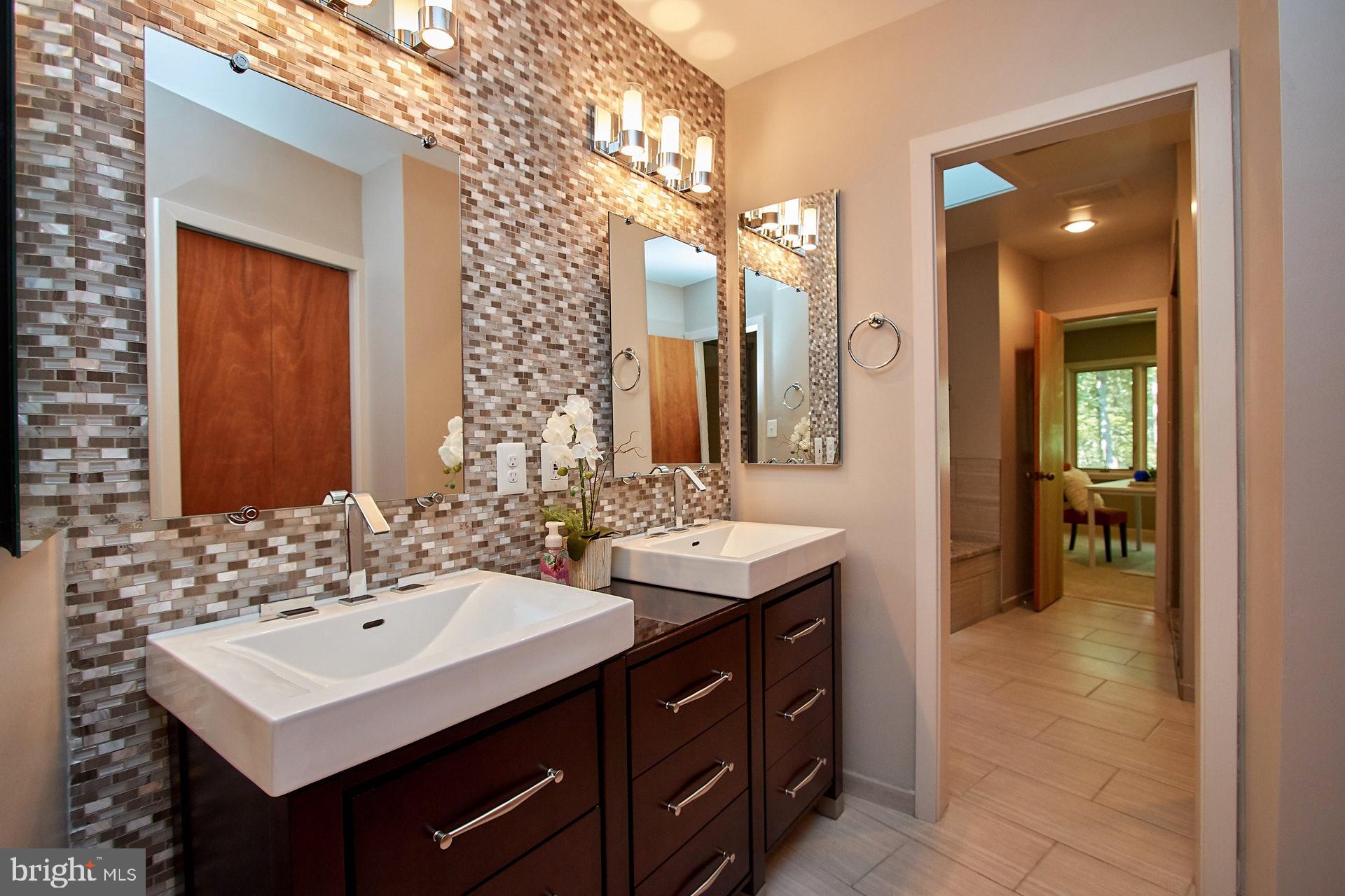 SHADOWALK - Residential