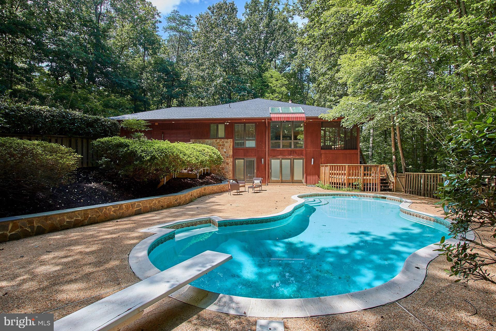 SHADOWALK - Residential