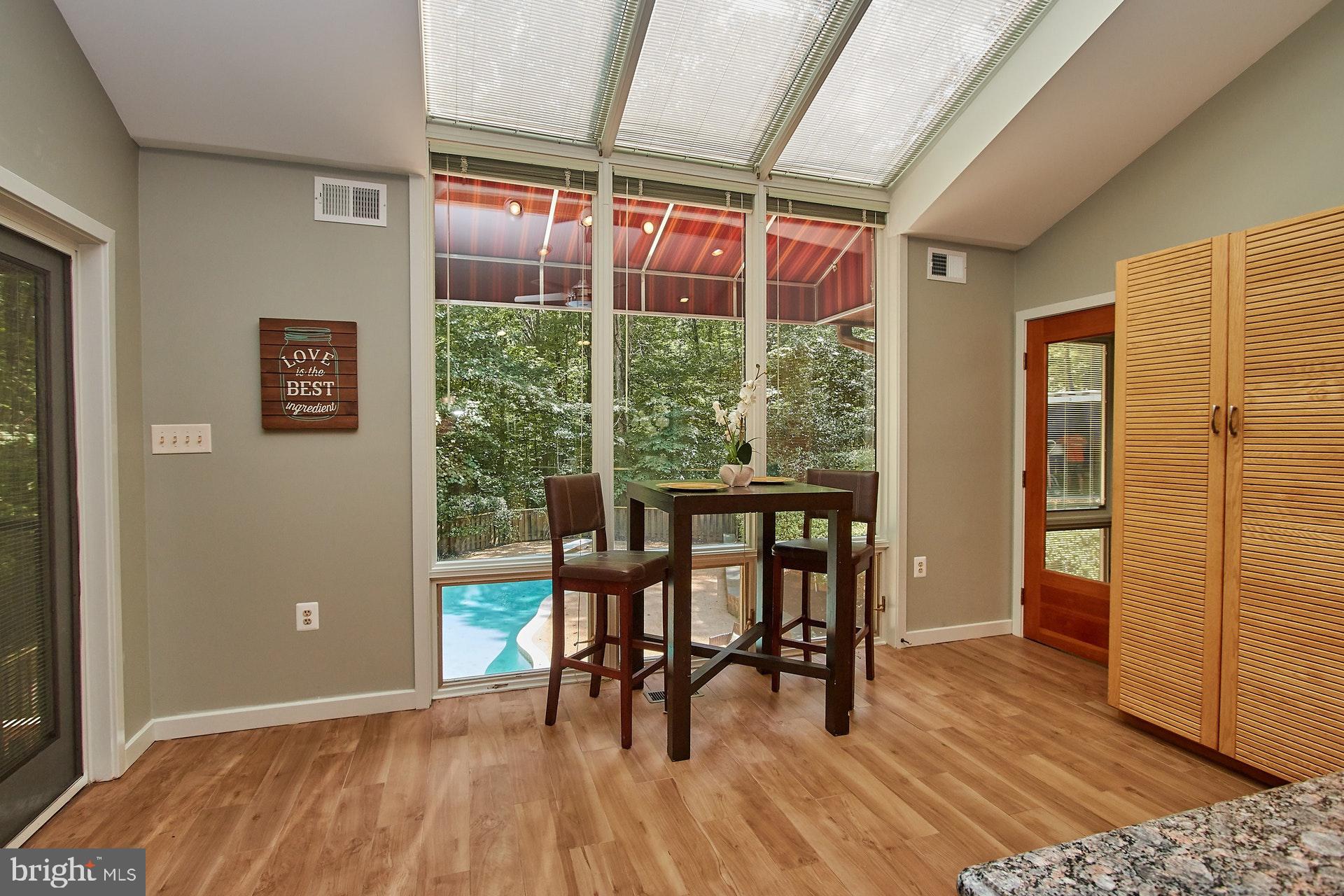 SHADOWALK - Residential