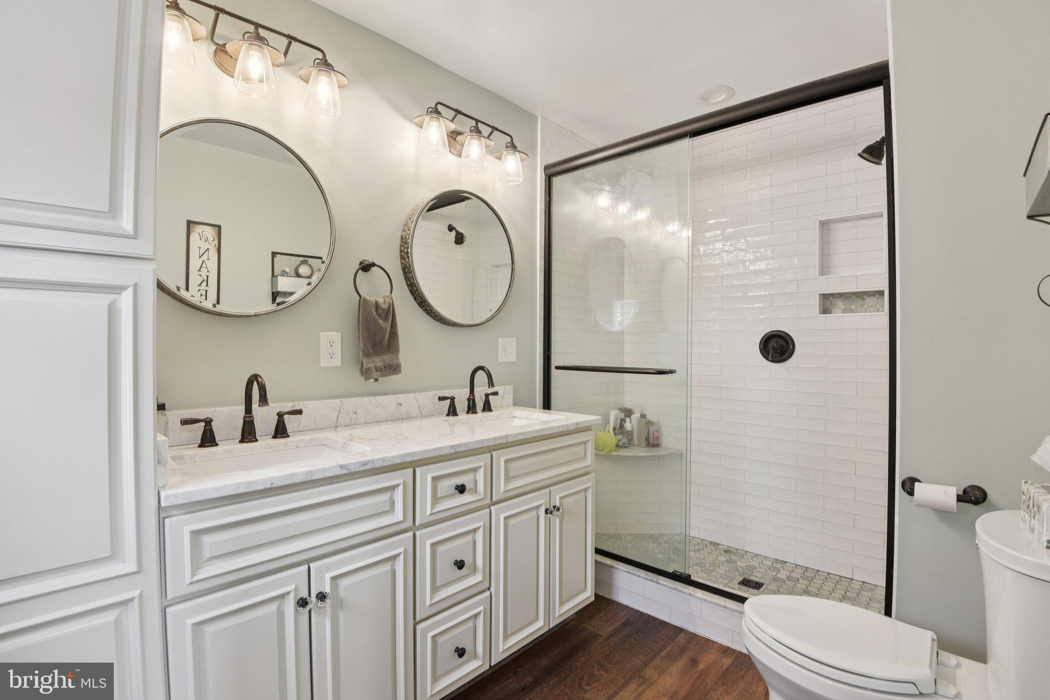 PARKVILLE - Residential