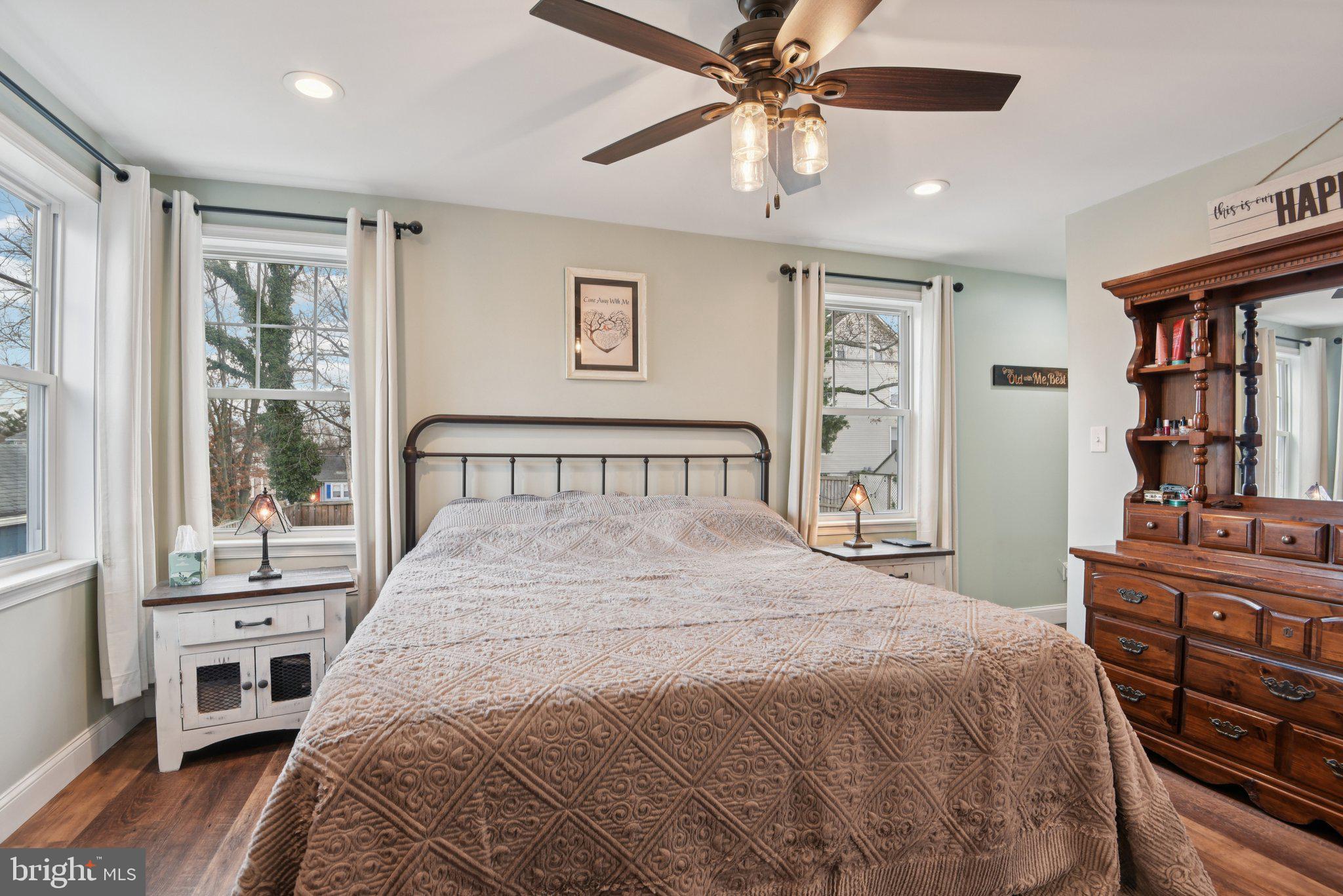 PARKVILLE - Residential