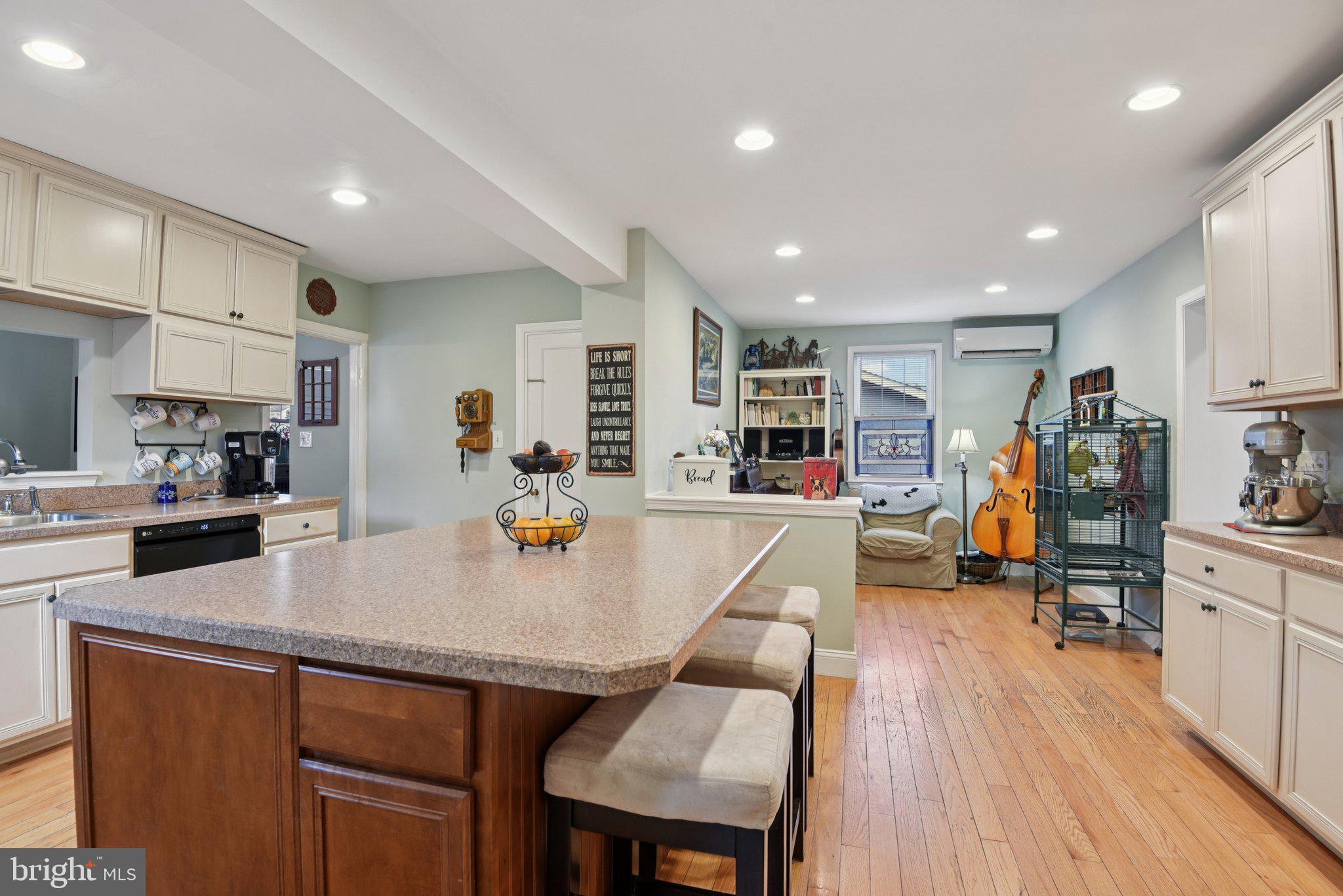 PARKVILLE - Residential