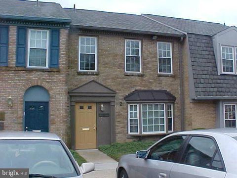 Photo of 932 Hungerford Drive #A-2B, ROCKVILLE, MD 20850 (MLS # MDMC2209010)