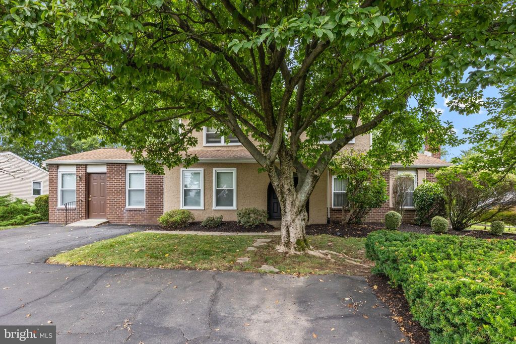 Photo of 840 Davisville Road, WARMINSTER, PA 18974 (MLS # PABU2114384)