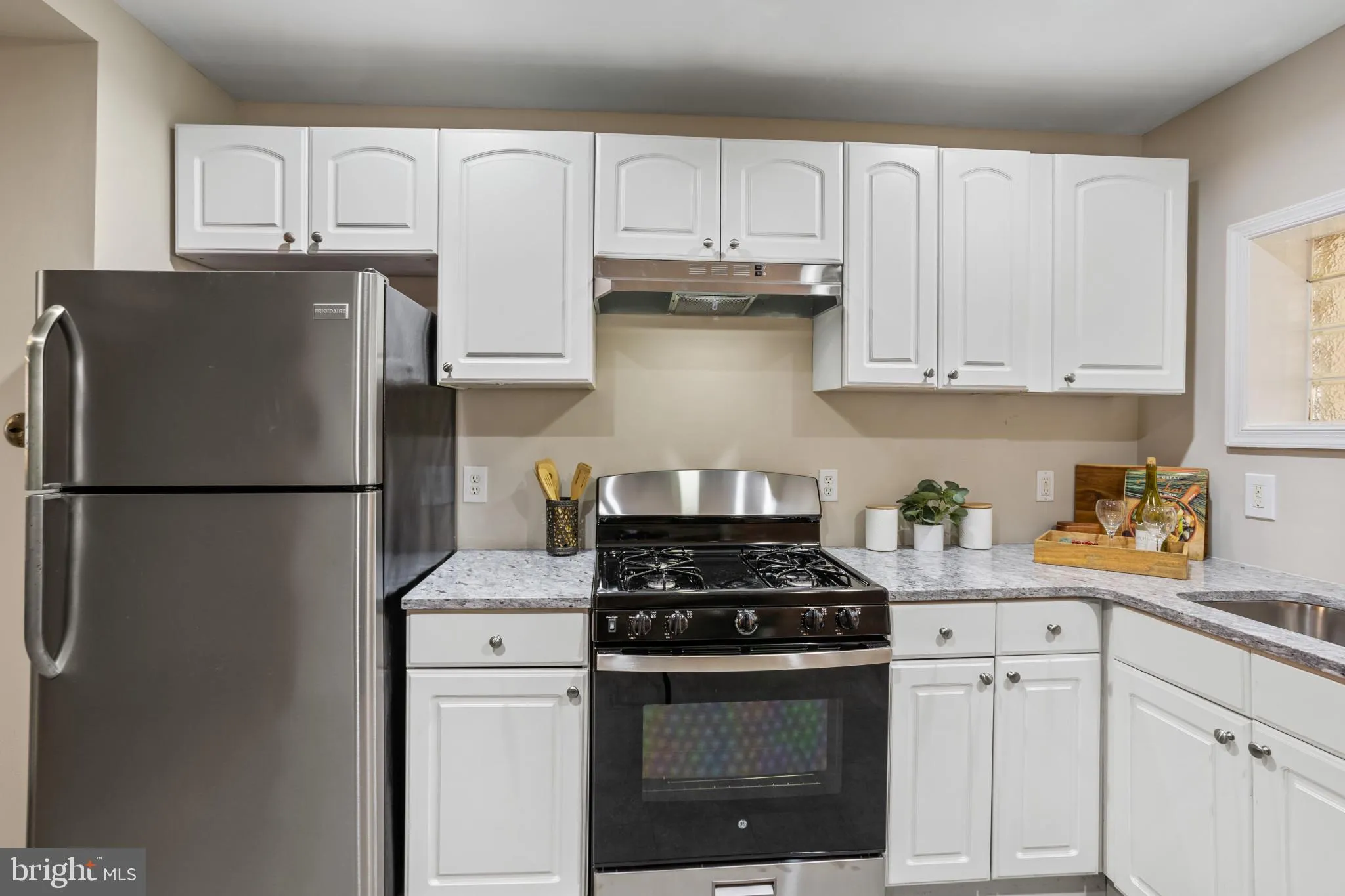 Baltimore, Maryland 21230, United States, 2 Bedrooms Bedrooms, ,2 BathroomsBathrooms,Residential,Active,97733