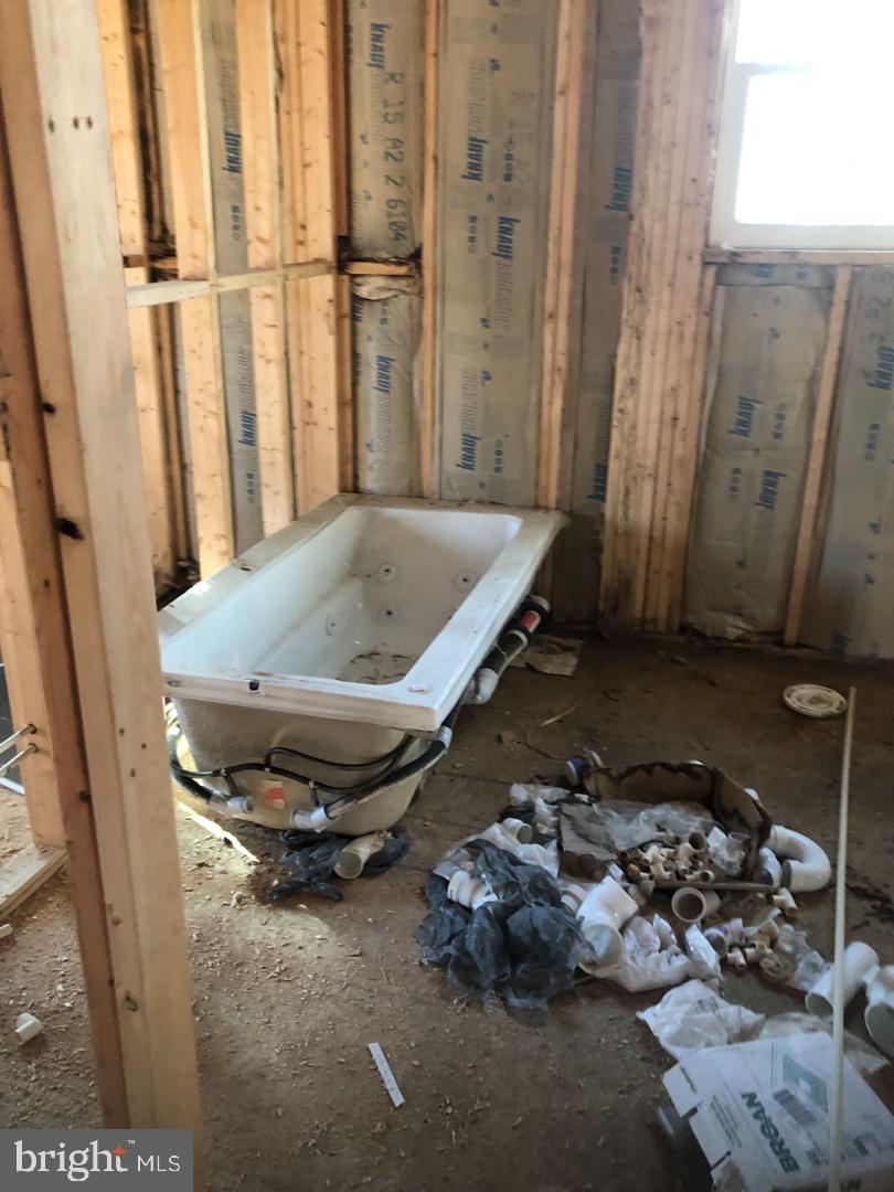 CROWNSVILLE - Residential