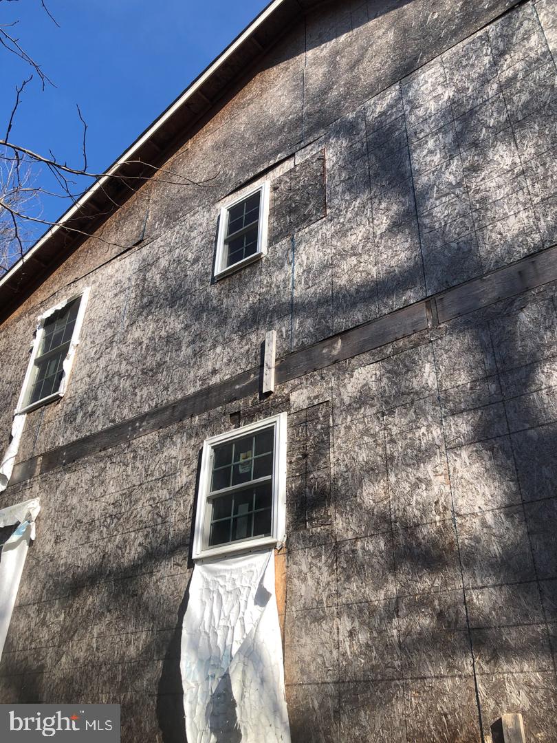 CROWNSVILLE - Residential