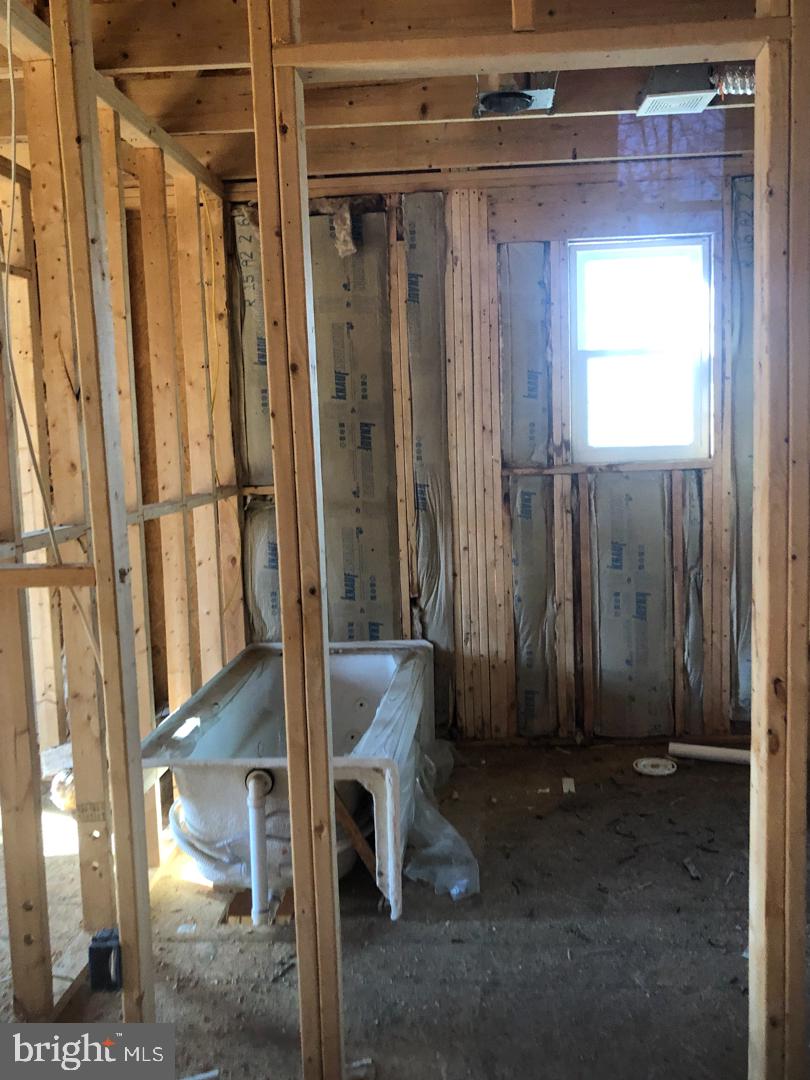 CROWNSVILLE - Residential