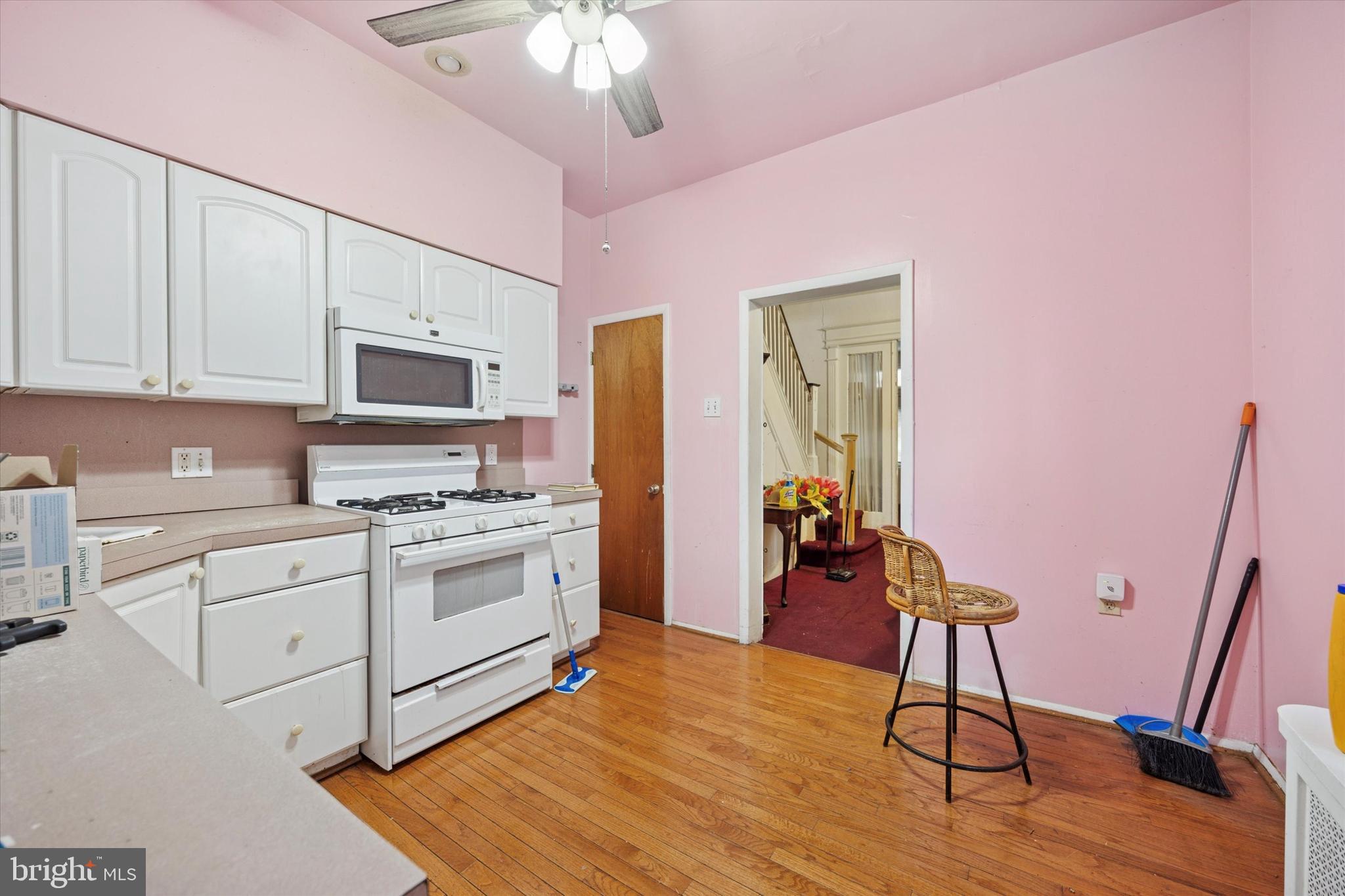 Welcome to this 3-bedroom, 1-bath Parkside special, a family-owned home that’s been cared for over the years. This property is full of charm and features strong mechanicals and classic character throughout.
Under the carpet lies original hardwood flooring, ready to be restored or replaced to your taste. With a bit of vision and a rehab budget, this home offers significant upside potential and future equity — perfect for a homeowner looking to build value or an investor searching for their next opportunity.
Don't miss your chance to own a piece of Parkside with solid structure and lasting potential.