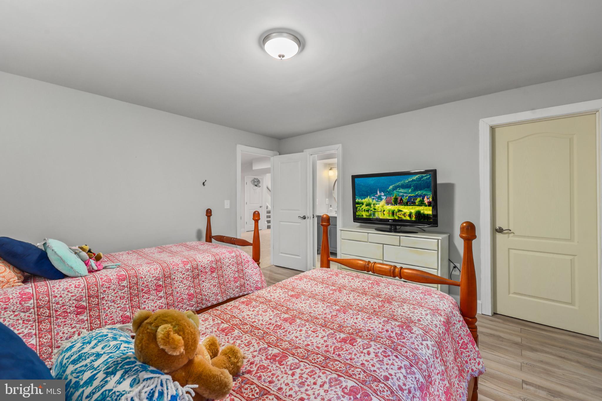 EMBREY MILL - Residential