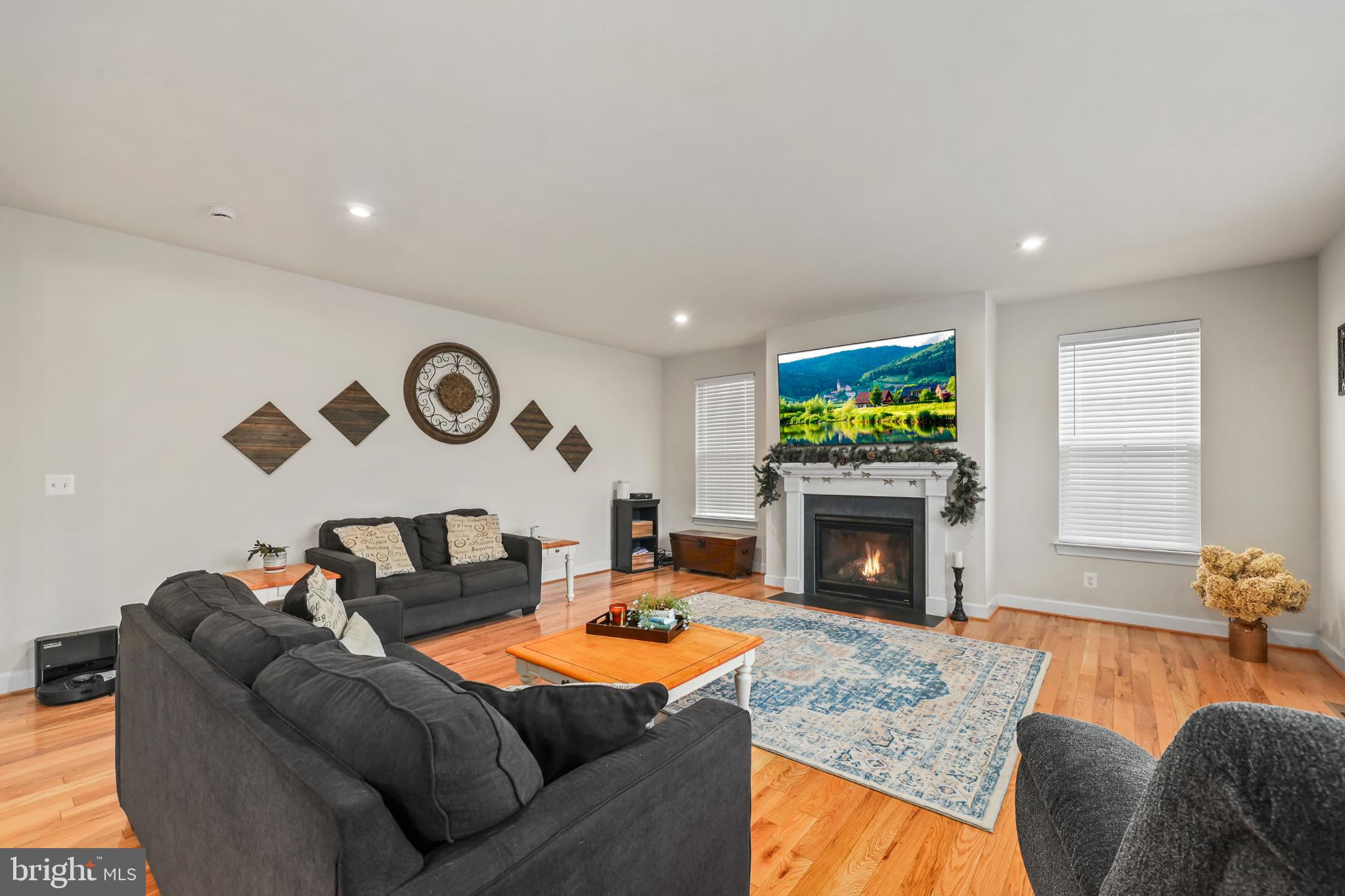 EMBREY MILL - Residential