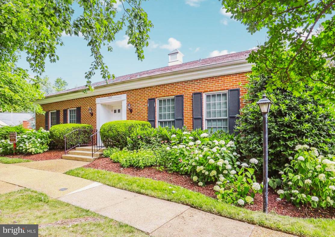 FAIRLINGTON VILLAGES - Residential