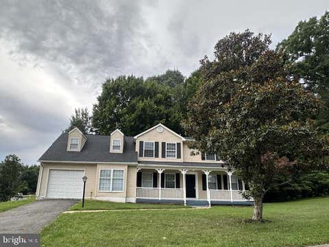 Photo of 5561 Rowser Dr, WOODBRIDGE, VA 22193 (MLS # VAPW2124850)