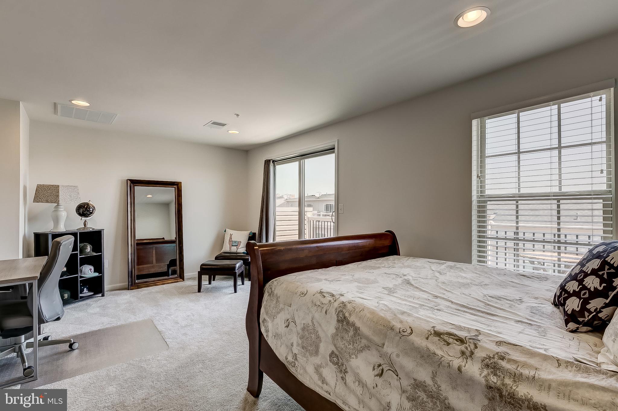 O'DONNELL SQUARE - Residential