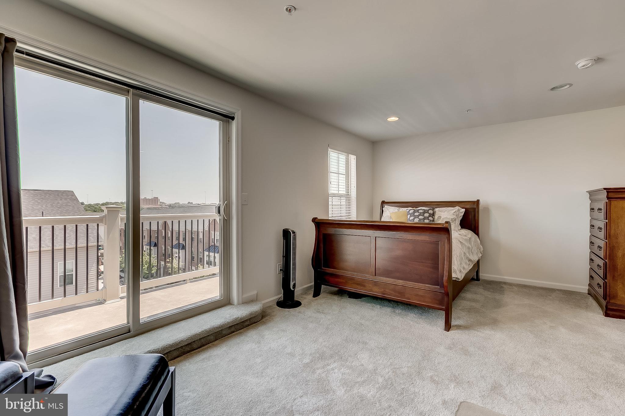 O'DONNELL SQUARE - Residential