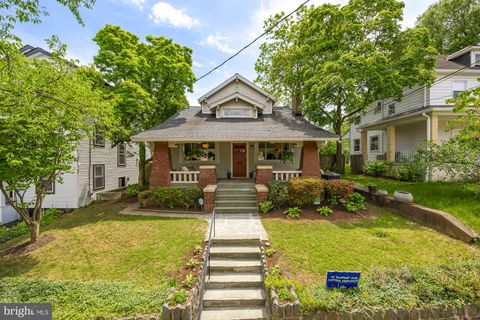Photo of 1907 Jackson Street NE, WASHINGTON, DC 20018 (MLS # DCDC2260934)