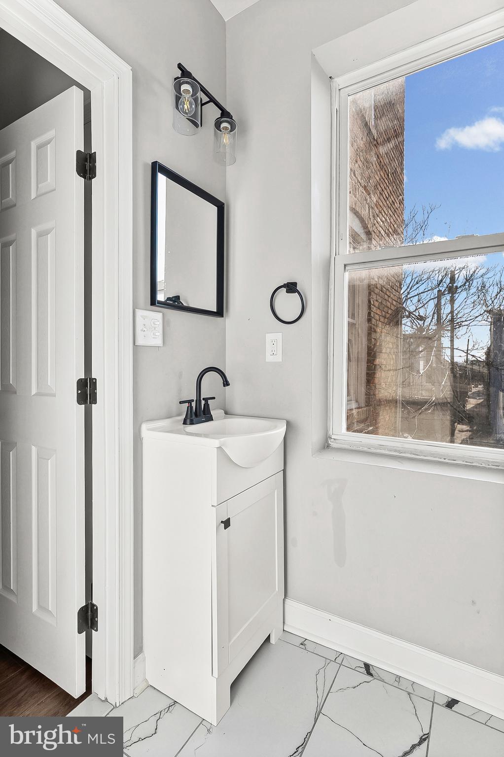 WOODBROOK - Residential Income