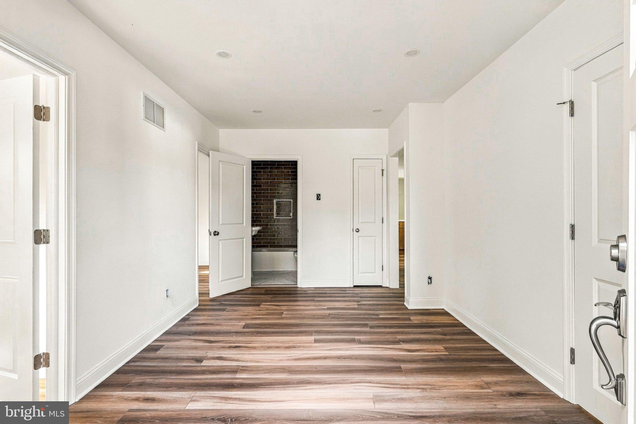 529 WASHINGTON TERRACE