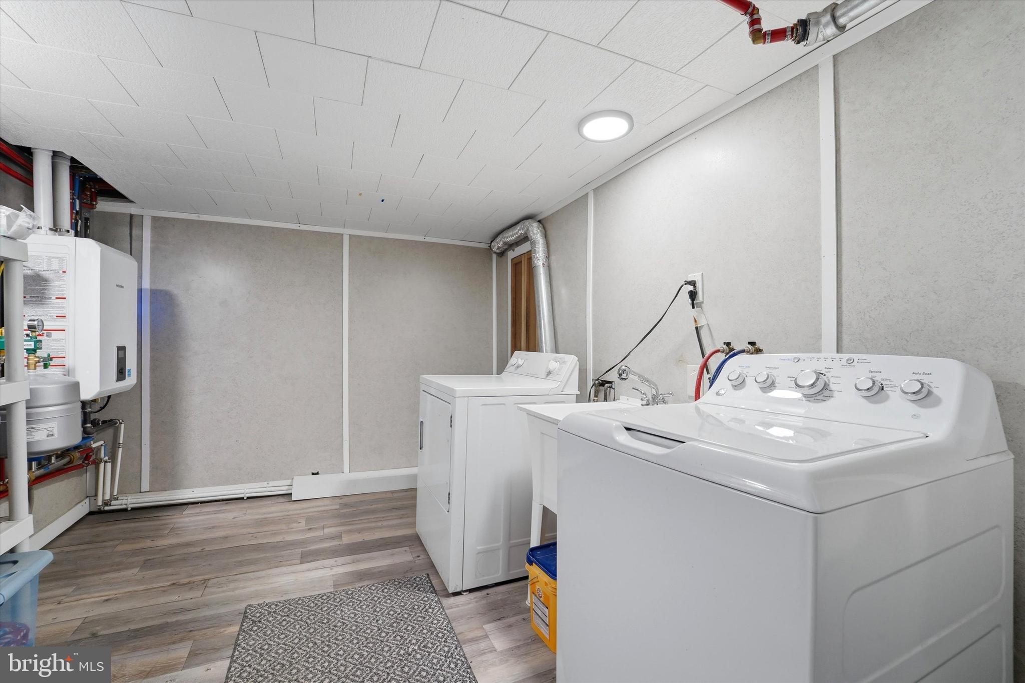 BRANDYWINE VIL - Residential