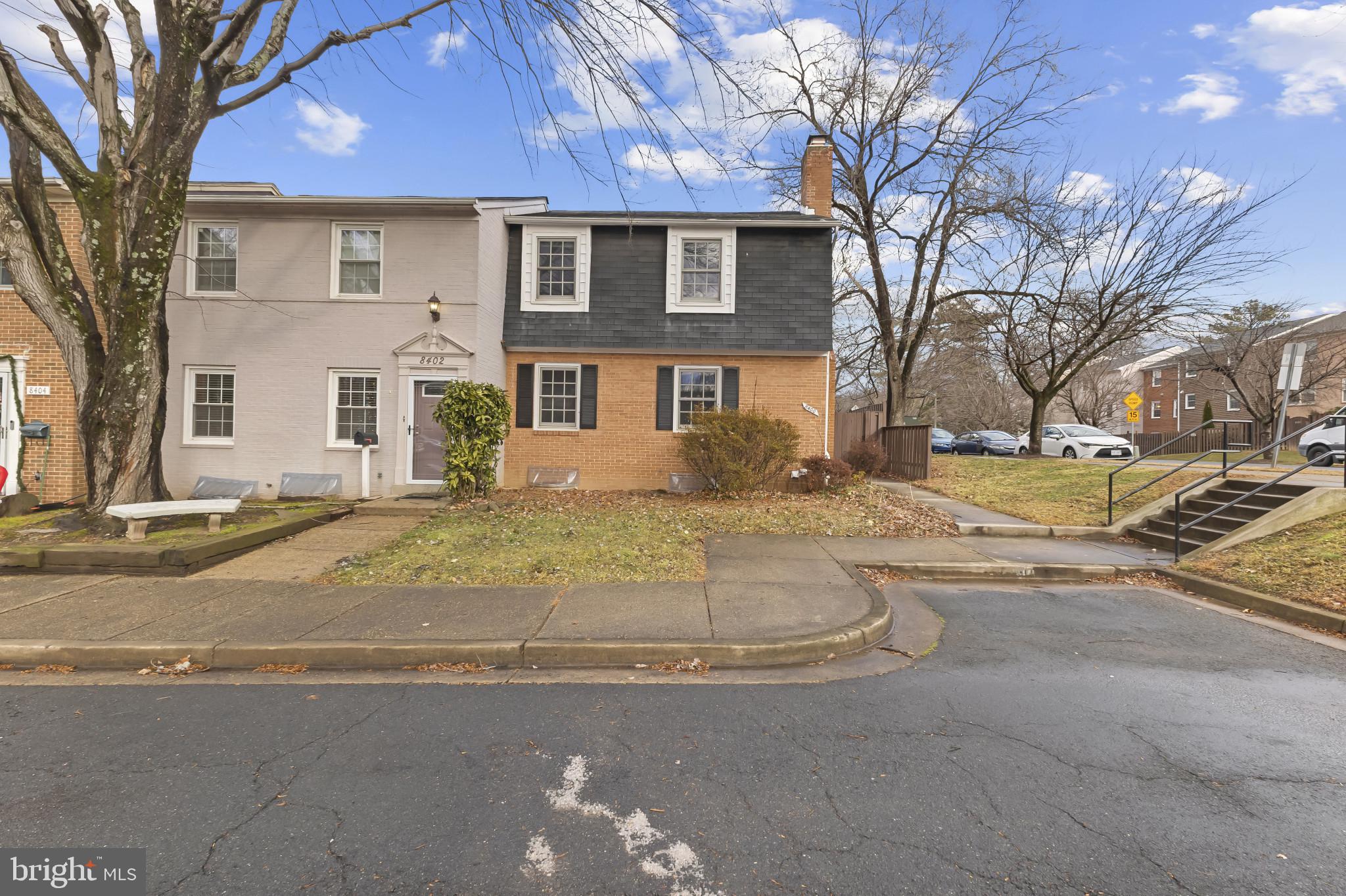 STRATHMEADE SQUARE - Residential