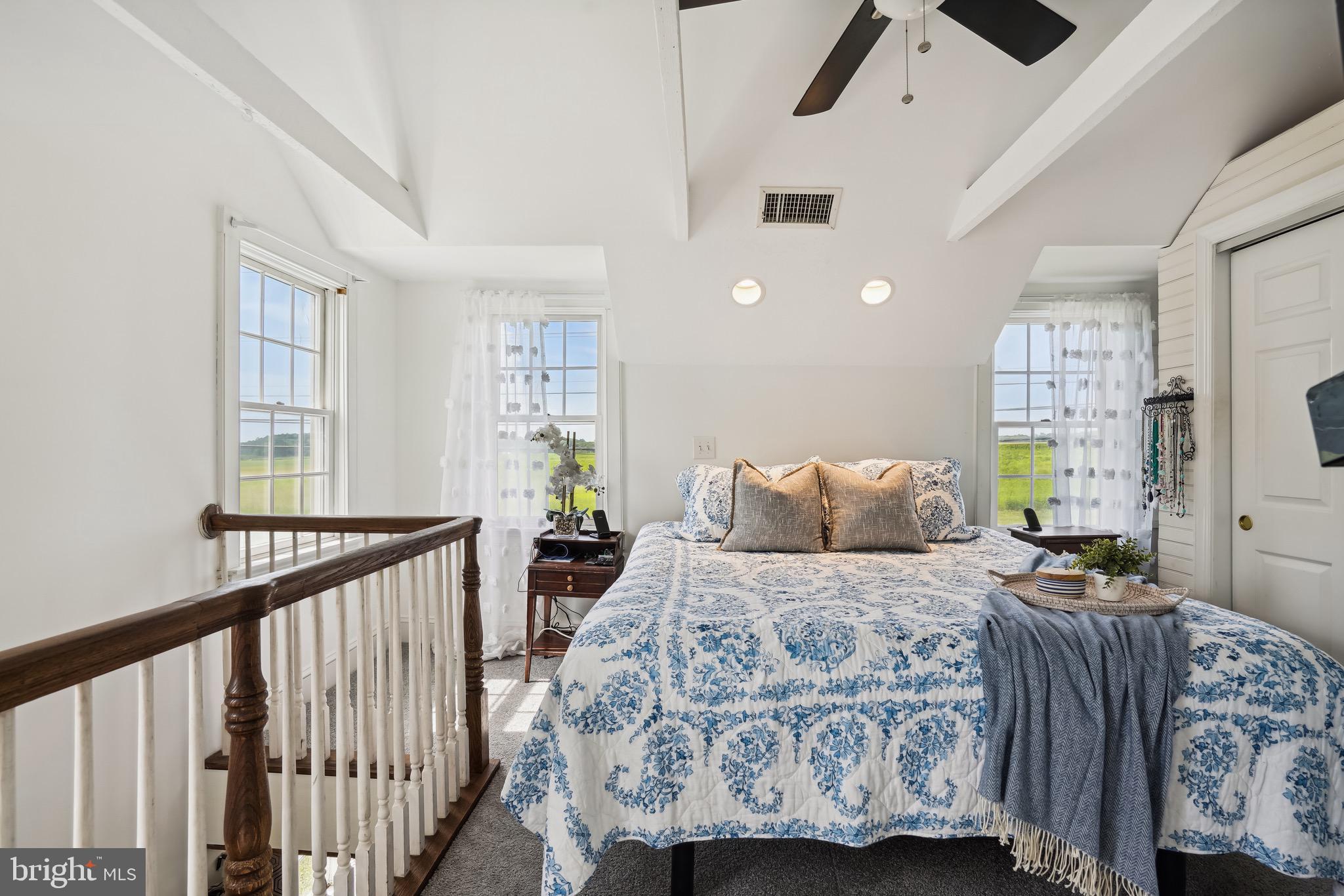 DUNDEE HARBOR - Residential