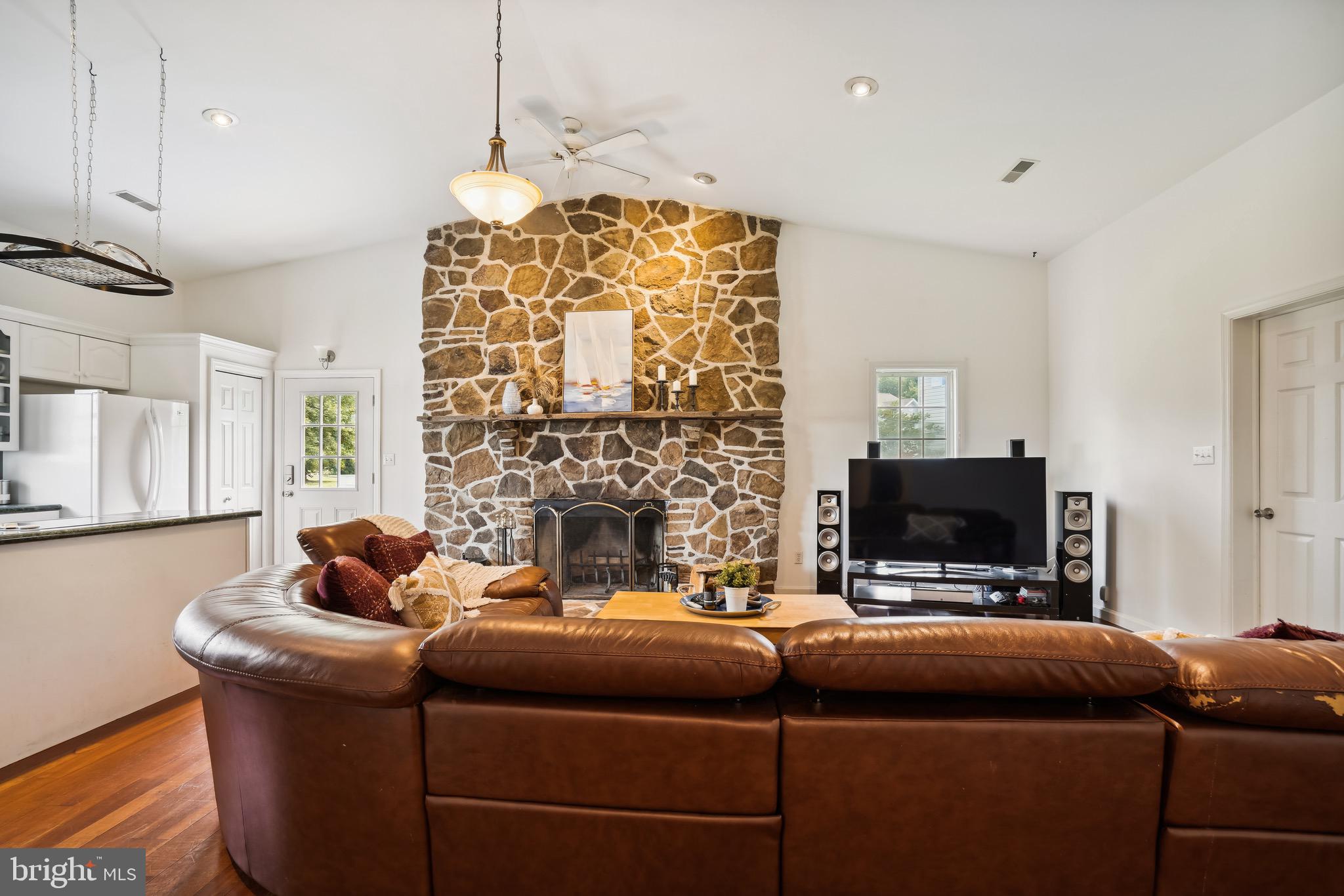 DUNDEE HARBOR - Residential