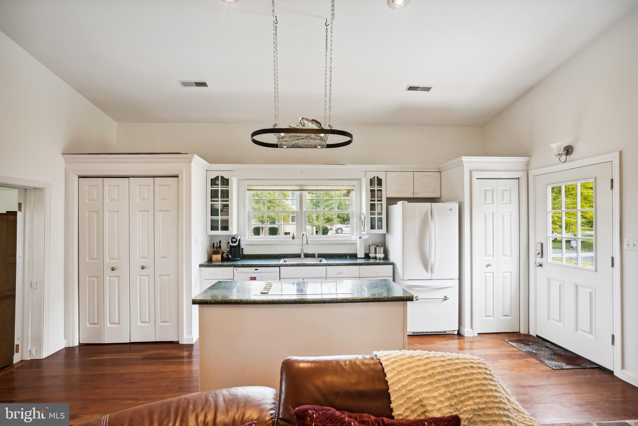 DUNDEE HARBOR - Residential