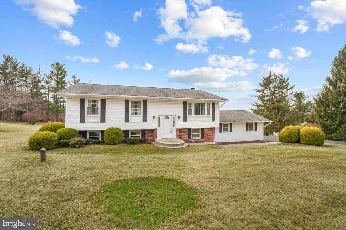 ROUND HILL - Residential