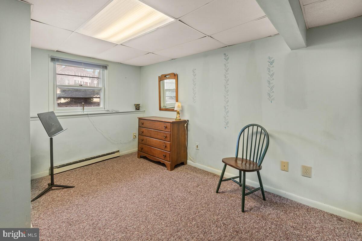 ROUND HILL - Residential