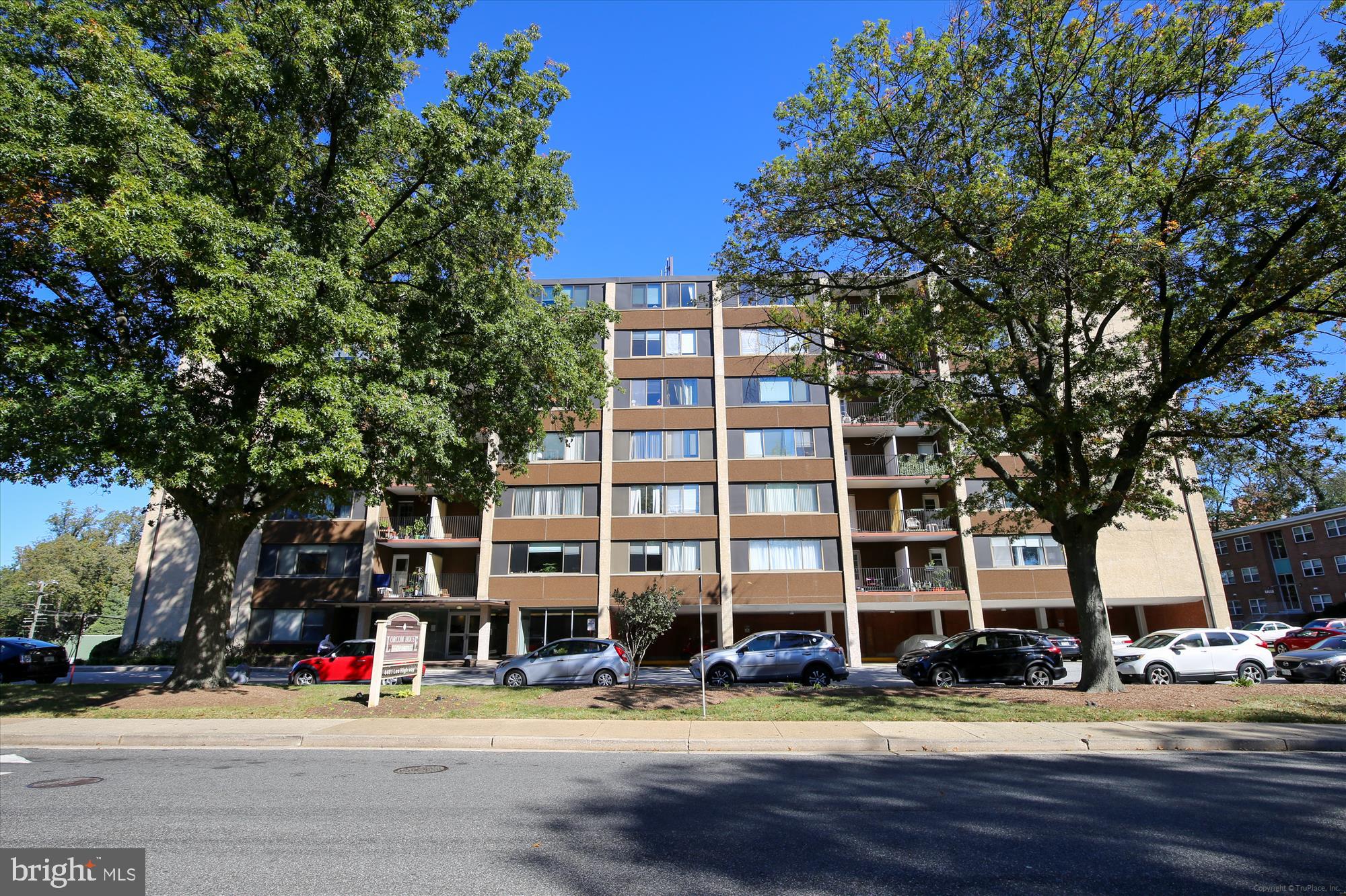 4401 CHERRY HILL RD 53