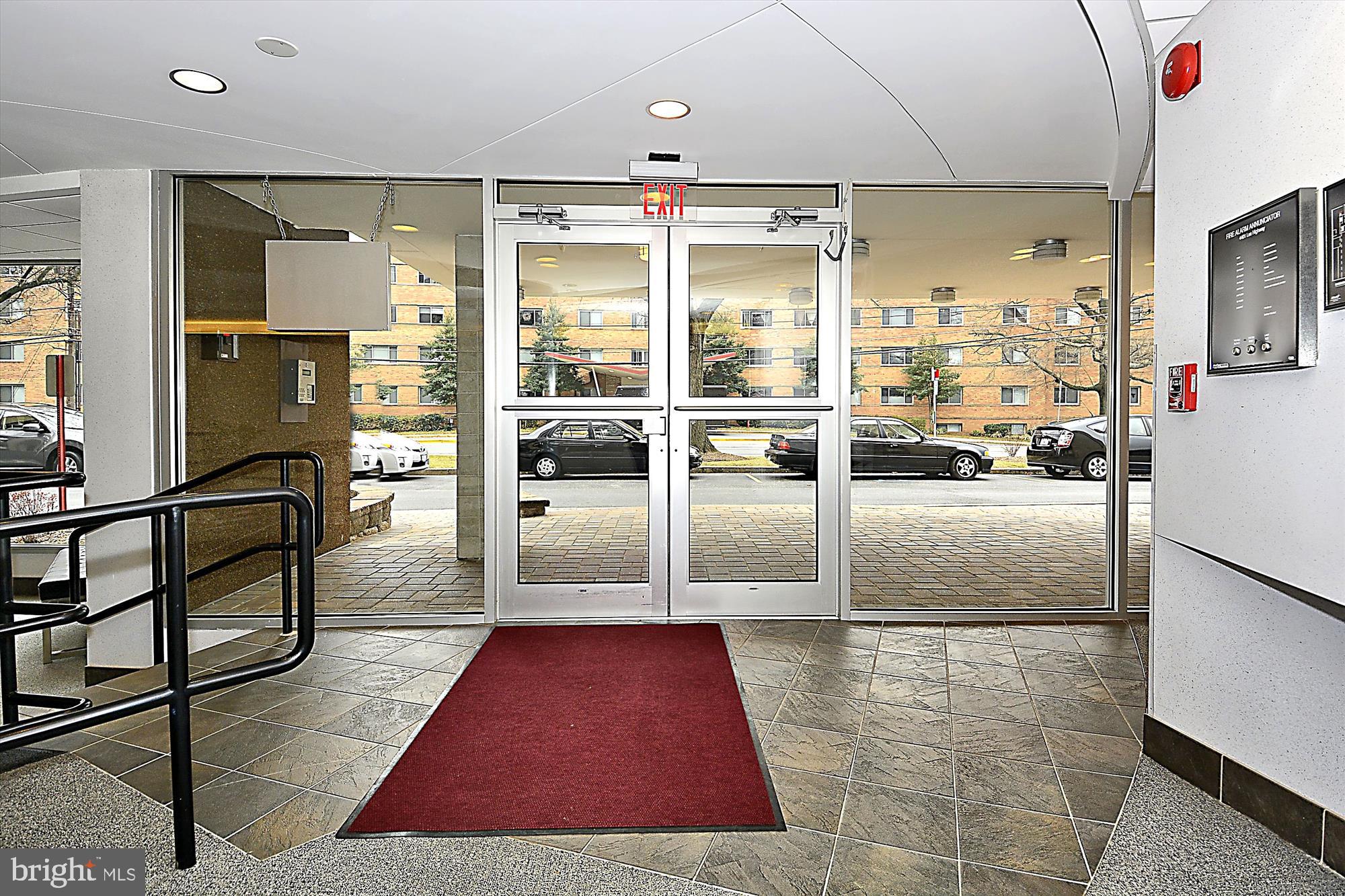 4401 CHERRY HILL RD 53