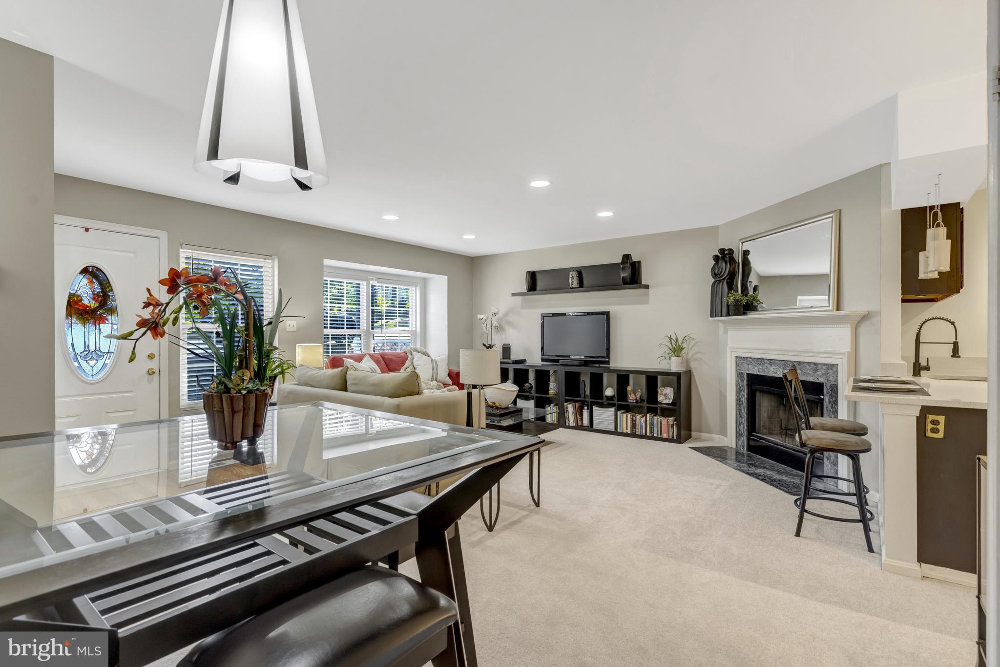 LAKE RIDGE - Residential