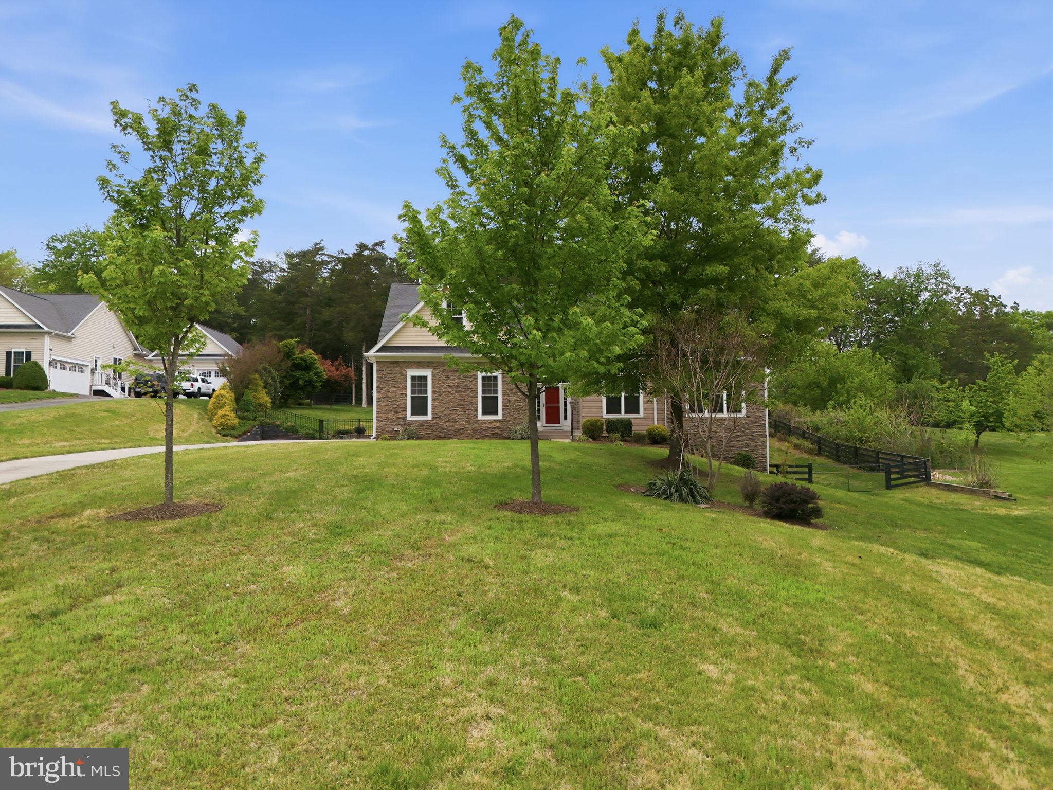 42240 HIDDENWOOD LANE