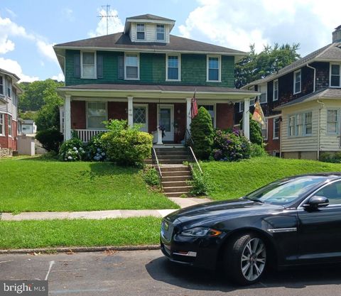 Townhouse For Sale - 1132 Stirling Street<br/> COATESVILLE, PA 19320