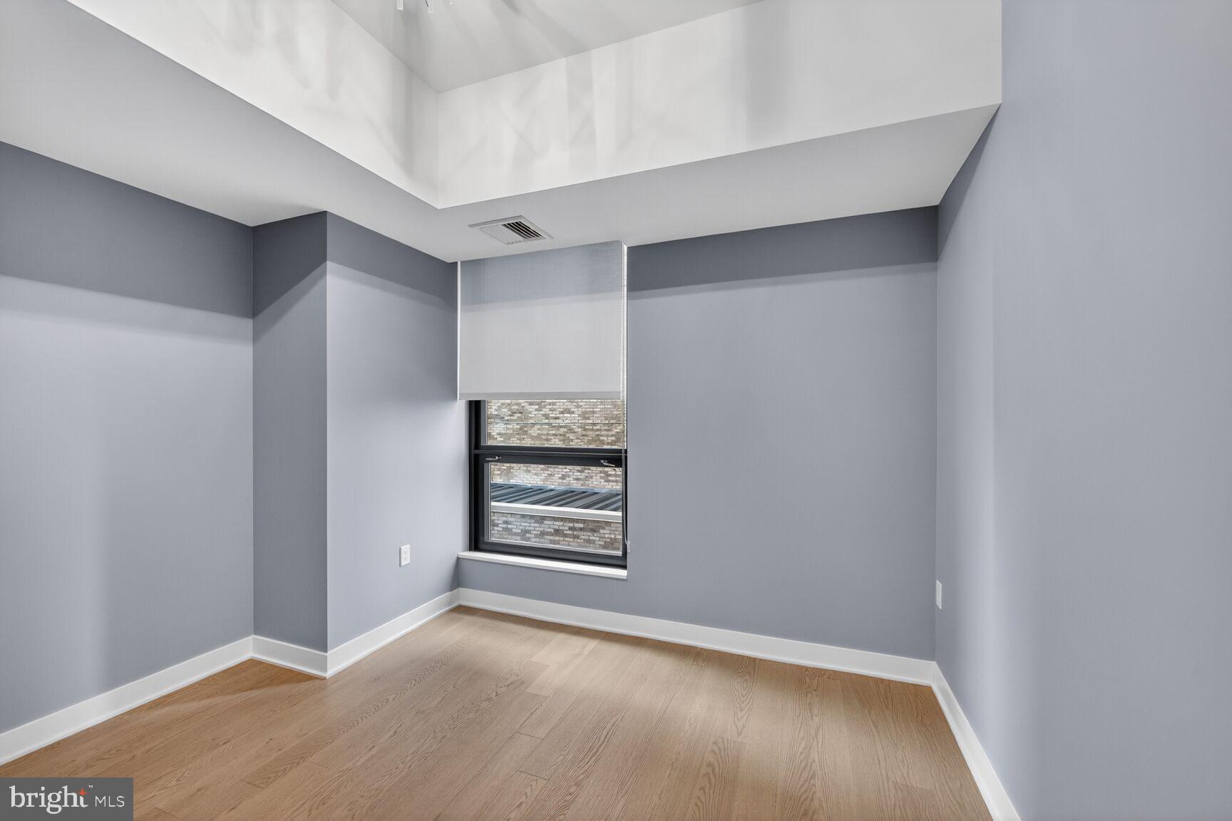 TYSONS CORNER - Residential