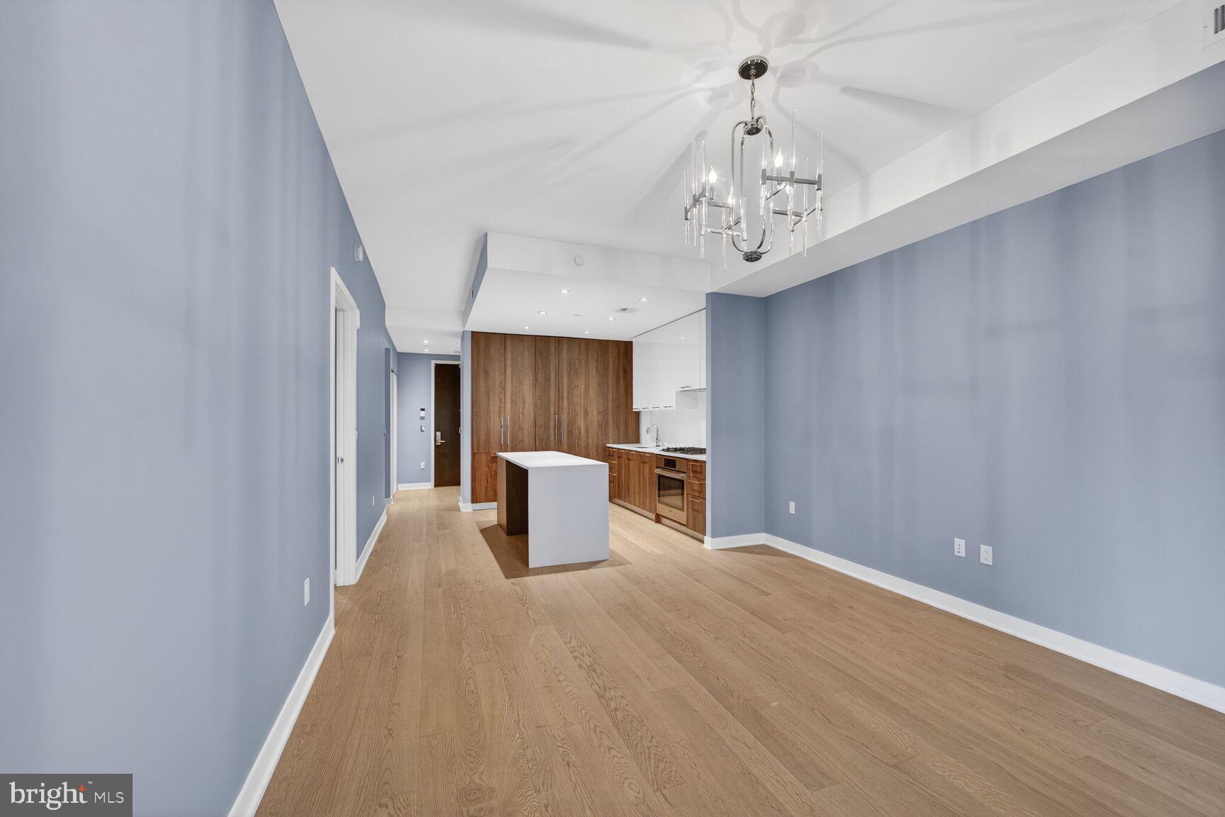 TYSONS CORNER - Residential