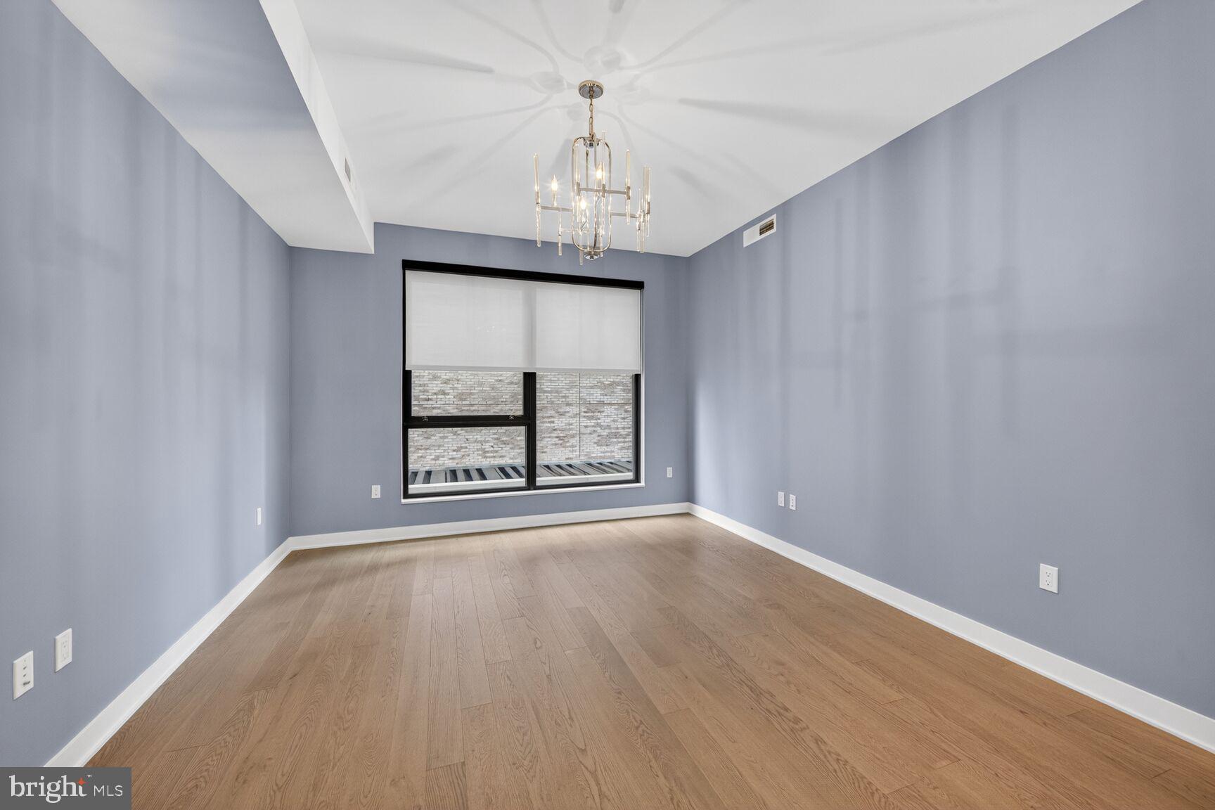 TYSONS CORNER - Residential