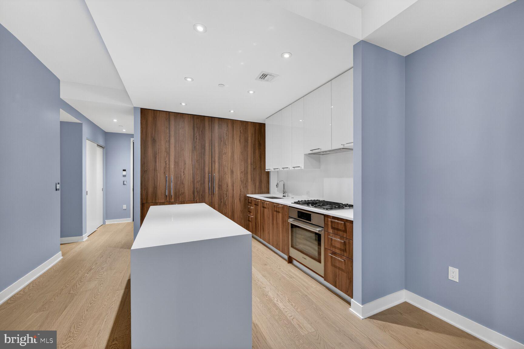 TYSONS CORNER - Residential